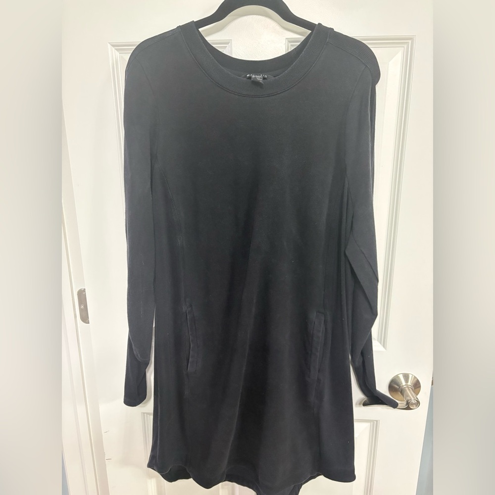 Athleta Black Long Sleeve Long sweatshirt
